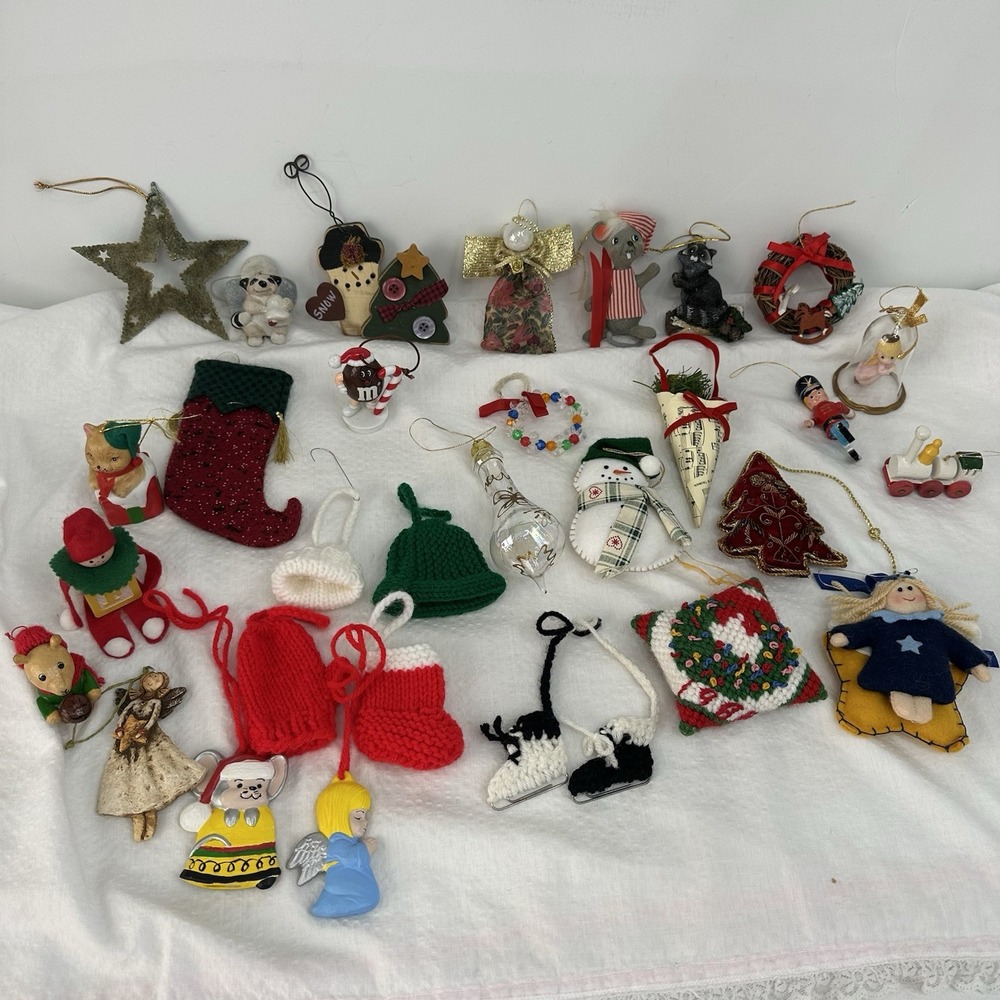 Vintage Christmas Ornaments Lot of 30 Handmade Crochet Glass Felt Fabric Wooden‎